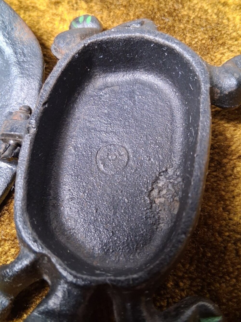 Vintage Wilton Cast Iron Turtle Trinket Box Hinged Black Painted Flowers Dish 4" - Picture 10 of 14